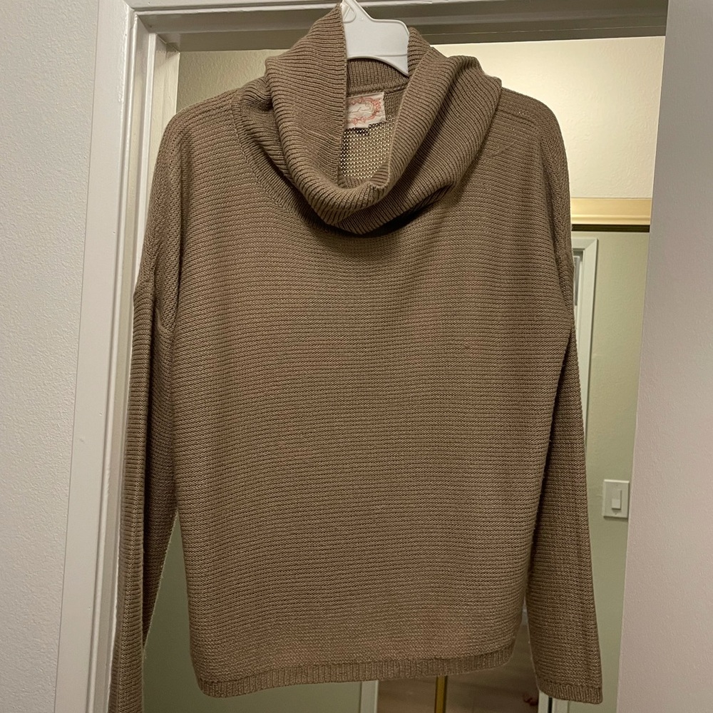 ❄️Warm & chunky cowl neck sweater❄️